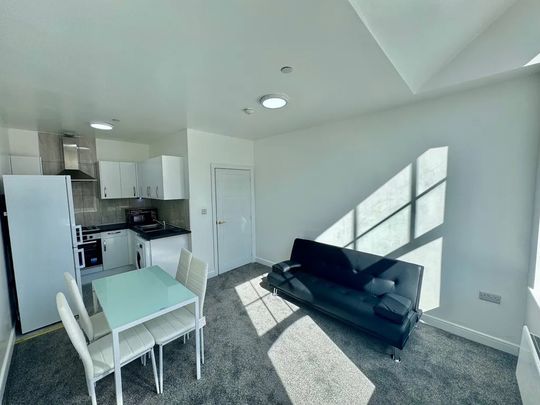 1 Bed Flat, Castle Edge, NG7 - Photo 1