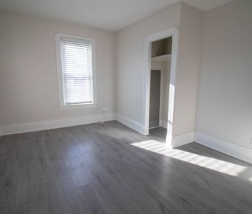 Cozy 1-Bedroom Apartment in Port Colborne! - Photo 5