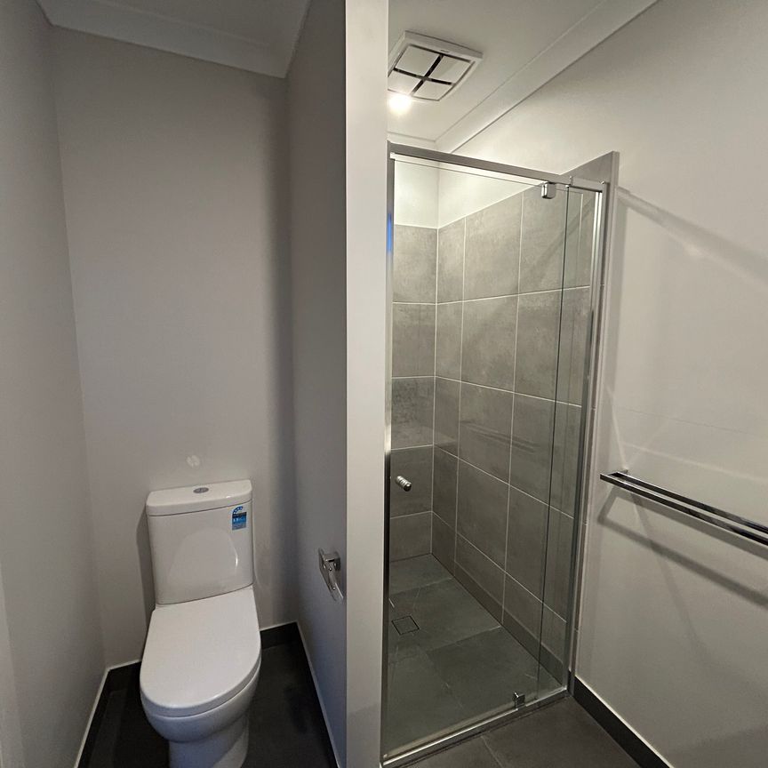 Burwood East - Photo 1