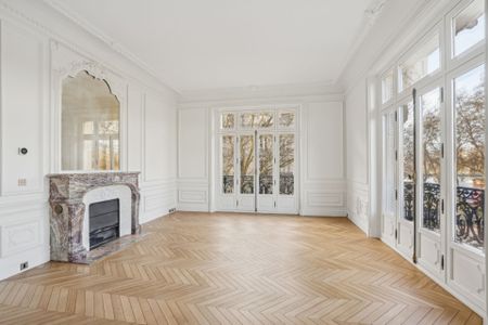 Location Appartement Paris 7 5 Pièces 191.71 m² - Photo 4