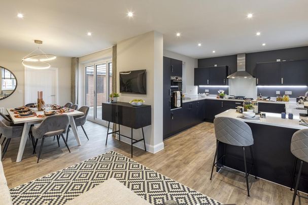 4 bedroom detached house to rent - Photo 1