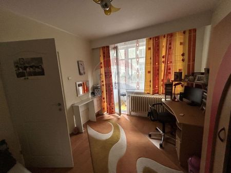 Apartament cu 3 camere de închiriat în zona Central - Photo 3