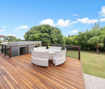 Renovated family home in flood free location - Photo 2