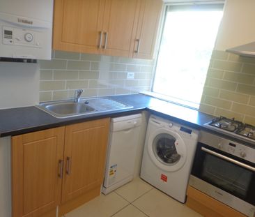 2 Bed Flat, Marlborough, W9 - Photo 4