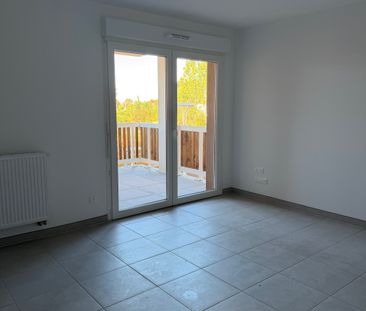 Location Appartement 2 pièces 42m² - Photo 2