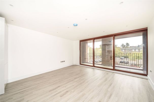 Greenwich High Road, Greenwich, SE10, London - Photo 1