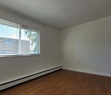 For Lease - 450 Carlton Street Unit# 24, St. Catharines, Ontario - Photo 6