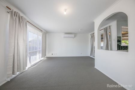 4 Glitter Road, Diggers Rest, VIC 3427 - Photo 2