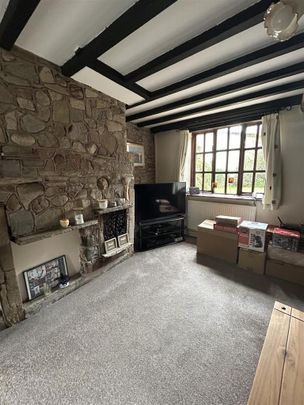 3 bedroom semi-detached bungalow to rent - Photo 1