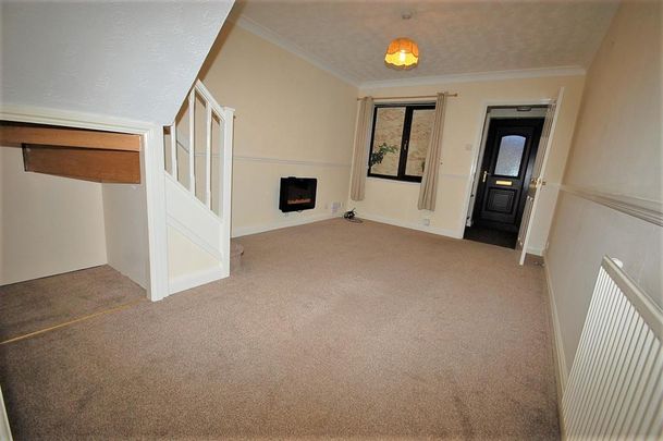 2 bedroom semi-detached house to rent - Photo 1