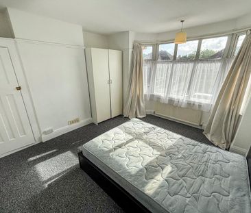 3 bedroom semi-detached house to rent - Photo 6