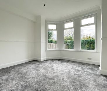 1 bed Flat Retreat Road, SS0 - Photo 2