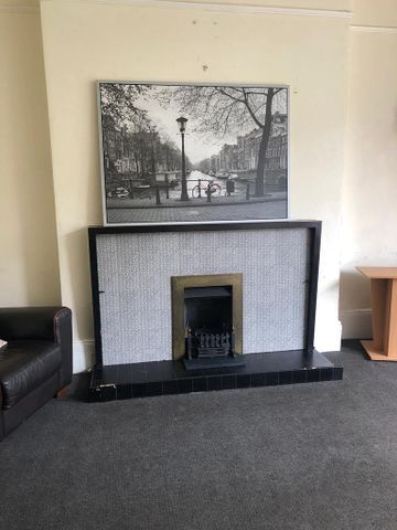 1 bedroom in a house share to rent - Photo 5