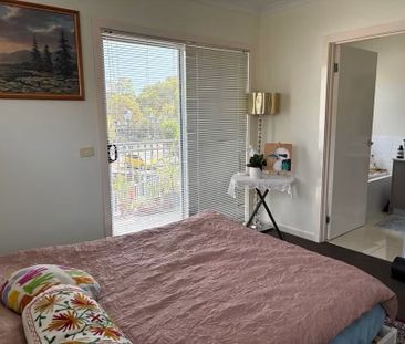 Caroline Springs - Photo 3