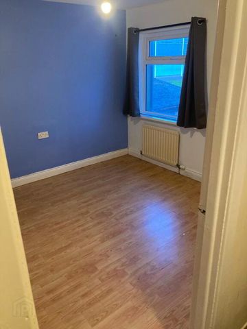 15 Gardenmore Place, Larne, BT40 1SE - Photo 3