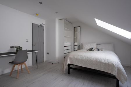 6 bedroom terraced house to rent - Photo 3