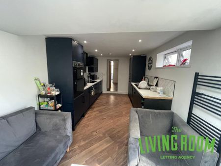 6 bedroom house share to rent - Photo 2
