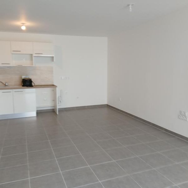 SANS FRAIS D'AGENCE - APPARTEMENT T2- LA ROCHELLE - Photo 1