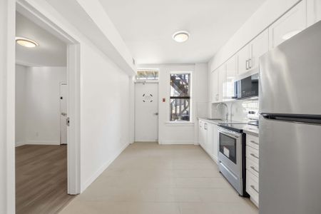 For Lease - 1A Leonard Avenue Unit# 1, Toronto, Ontario - Photo 3