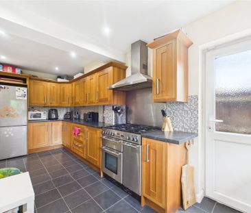 Treesmill Drive, Berkshire Treesmill Drive, Berkshire - Photo 1