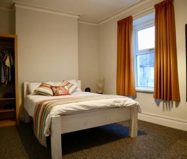 6 bedroom house to rent - Photo 3