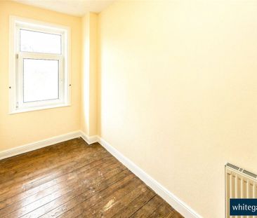 Jubilee Street North, Ovenden, Halifax, HX3 - Photo 1