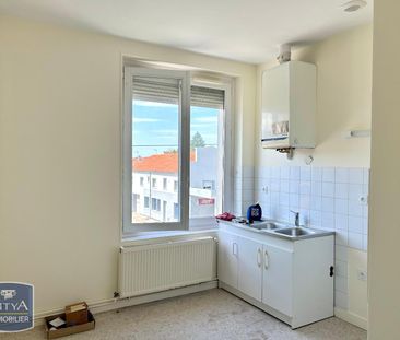Location Appartement 2 pièces 41m² PERONNAS 01960 - Photo 3