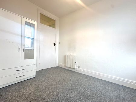 Seabourne Road, Bournemouth - Photo 3