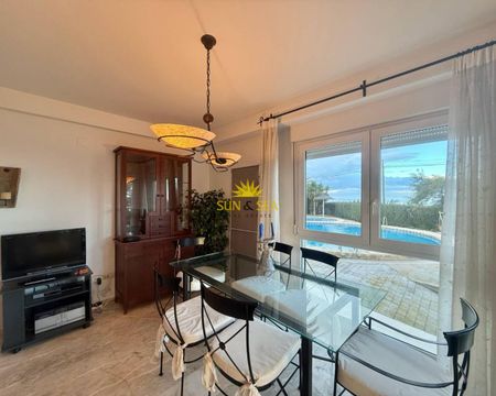 BUNGALOW RENTAL ON THE FIRST LINE OF THE BEACH IN DENIA - ALICANTE PROVINCE - Photo 2