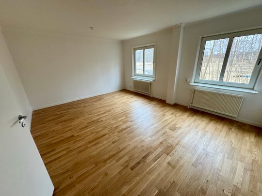 Dingelsundsvägen, Skoghall - Photo 1