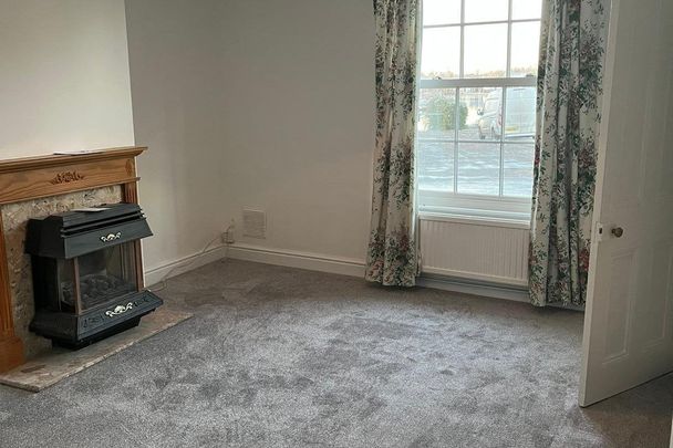 Lower Street - Photo 1