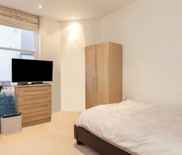 Charing Cross Road, Covent Garden, WC2H - Photo 2