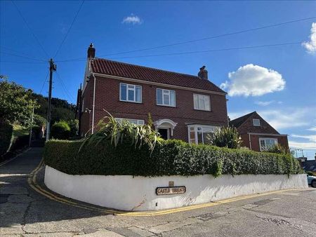 Castle Terrace, Scarborough, YO11 - Photo 3