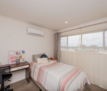 85 Jumbuck Crescent, Lawson ACT 2617 - Townhouse For Rent | Domain - Photo 2