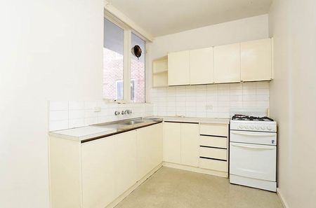 Thinking of selling? Contact our agent - Photo 4