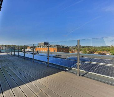 2 bedroom penthouse to rent - Photo 4