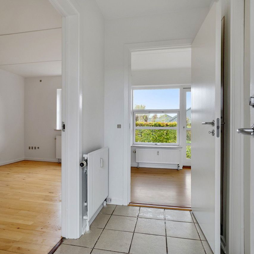 Bjerggårds Allé 105 B, 1., 5240 Odense NØ - Foto 1
