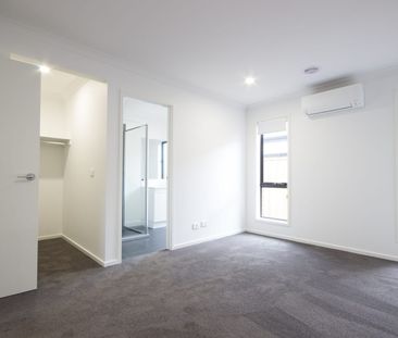 Luxury Living (see it all with a full 3D tour) - Photo 2