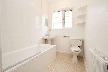 2 bedroom apartment to rent - Photo 5