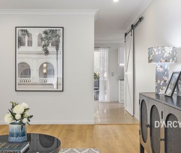 1/9 LITTLE JENNER ST - Photo 2