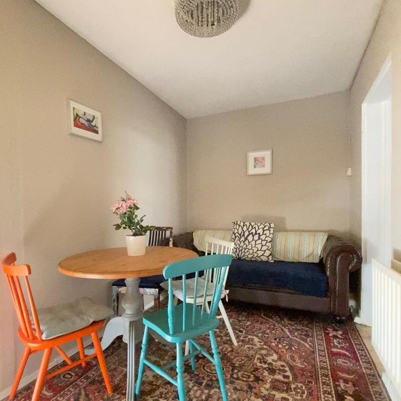 1 bedroom in a flat share to rent - Photo 1