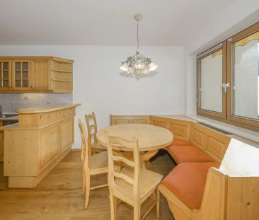 Dachgeschosswohnung mit traumhaftem Ausblick - Photo 3