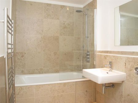 Hardwicks Square, London, SW18 4LP - Photo 5