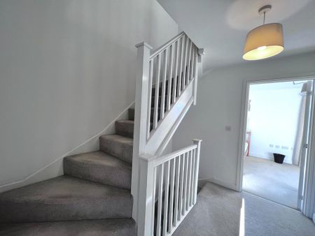 5 bedroom mews to rent - Photo 2