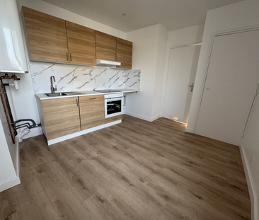 Location Appartement 3 pièces 60m² - Photo 2