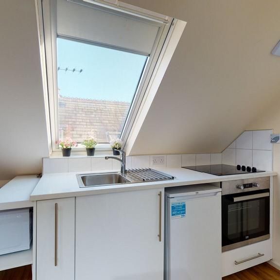 Studio to rent - Photo 1
