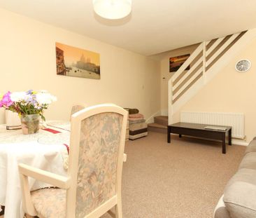 2 bedroom semi-detached house to rent - Photo 6