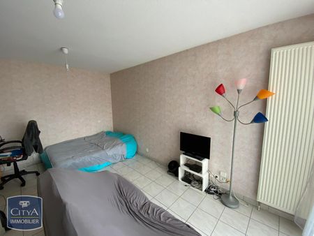 Location Appartement 1 pièce 30m² RODEZ 12000 - Photo 3