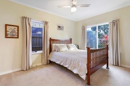 Cheltenham - Photo 3