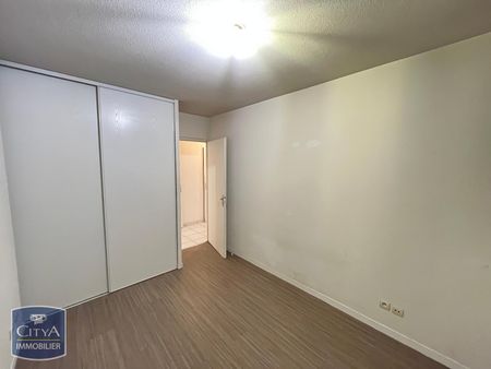 Location Appartement 3 pièces 62m² ST PIERRE DES CORPS 37700 - Photo 2